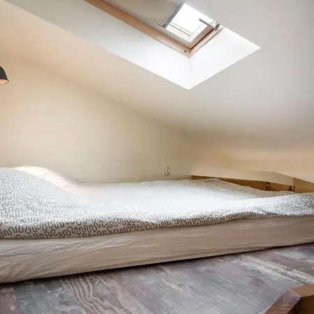 In The Heart Of דירה