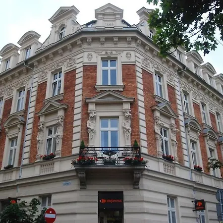 In The Heart Of דירה *